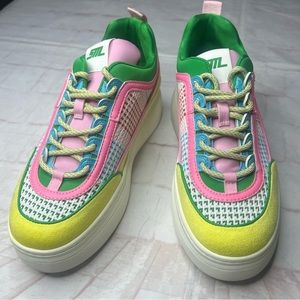 Steve Madden sneakers Sz 8.5